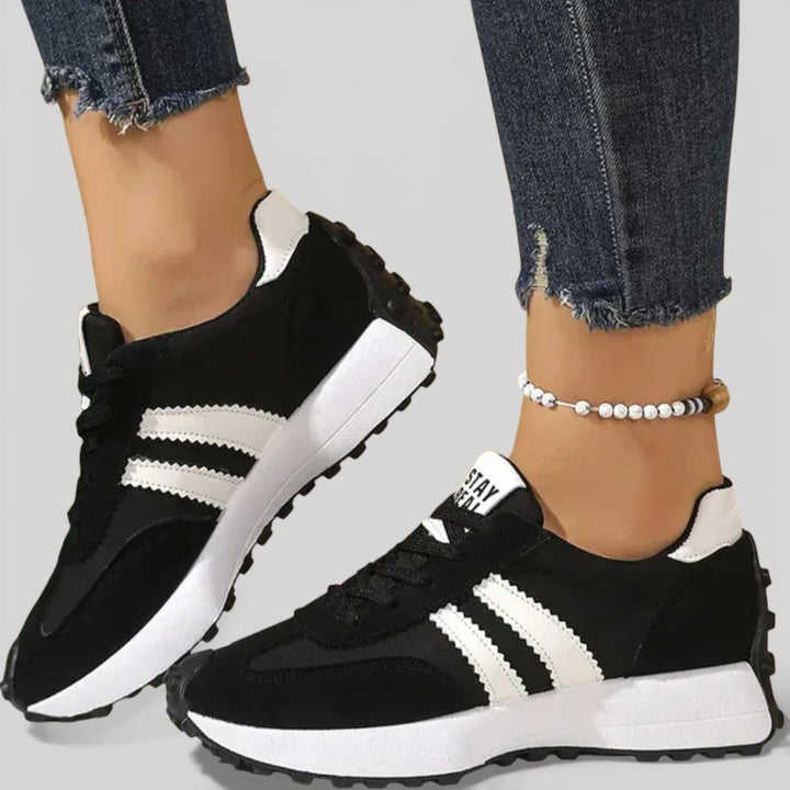VICKY – PLATFORM TRAINERS